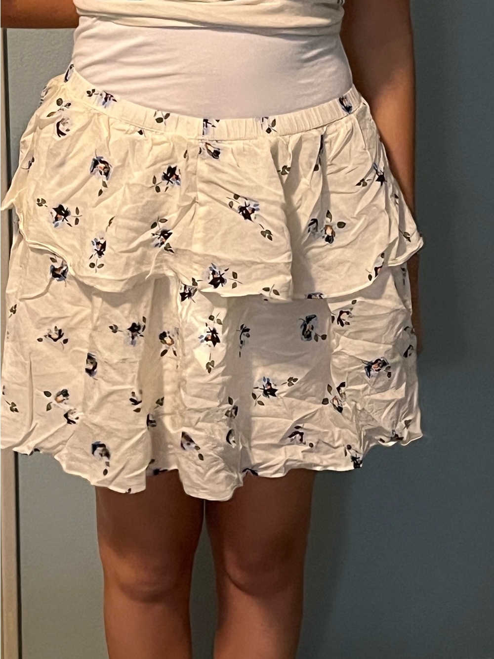 White Floral Tiered Mini Skirt